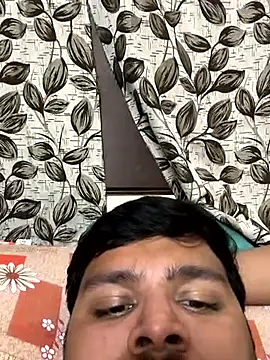 maxi23932 online show from January 12, 2026, 3:50 pm