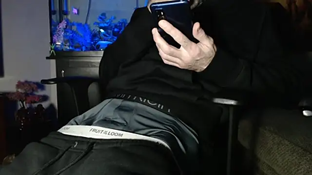 Snapshot of EspanolVato chatting on January 12, 2026, 1:00 am EspanolVato online show from January 12, 2026, 1:00 am