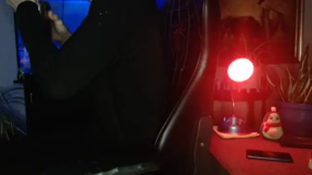 EspanolVato online show from April 13, 2026, 8:31 am