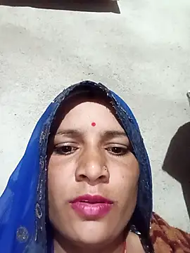 Hot hiuj online show from January 9, 2026, 7:37 pm