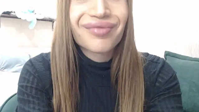 Coco Chanell  online show from January 7, 2026, 5:48 pm