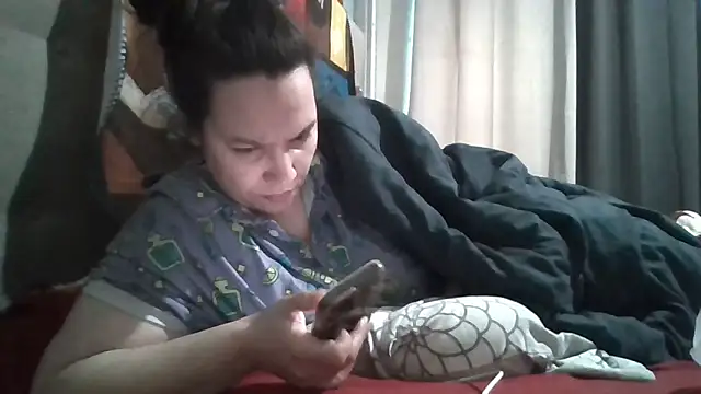 Snapshot of bellakay19 chatting on April 3, 2026, 2:48 pm bellakay19 online show from April 3, 2026, 2:48 pm