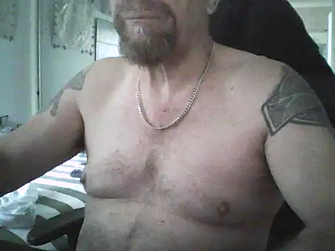 Snapshot of loudandproud chatting on May 16, 2026, 5:59 am loudandproud online show from May 16, 2026, 5:59 am