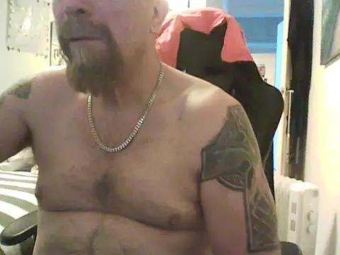 Snapshot of loudandproud chatting on July 25, 2026, 6:00 am loudandproud online show from July 25, 2026, 6:00 am