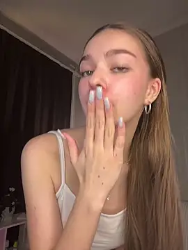 SkylineBliss online show from February 8, 2026, 8:34 pm