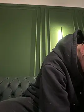 Snapshot of ravenryx chatting on February 24, 2026, 3:21 pm ravenryx online show from February 24, 2026, 3:21 pm