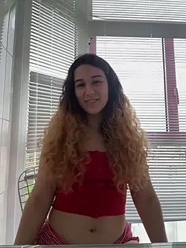 Snapshot of joanaguerreiru chatting on May 8, 2026, 7:19 pm joanaguerreiru online show from May 8, 2026, 7:19 pm