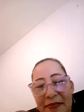 Snapshot of Salome_69 chatting on April 23, 2026, 2:41 pm Salome 69 online show from April 23, 2026, 2:41 pm