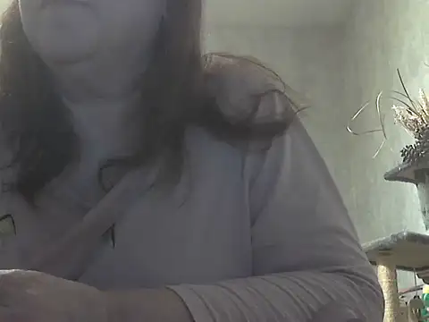 xmyriamx online show from February 12, 2026, 8:04 pm