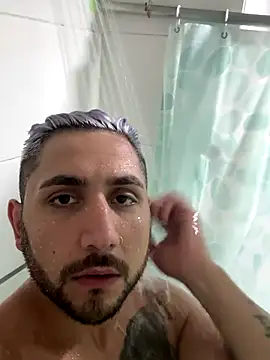 LittleRoccoph online show from January 9, 2026, 1:52 am