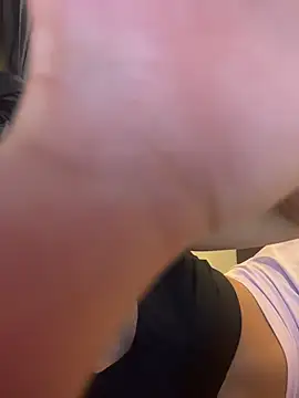 Snapshot of Eve_Ritz chatting on February 20, 2026, 6:26 am Eve Ritz online show from February 20, 2026, 6:26 am