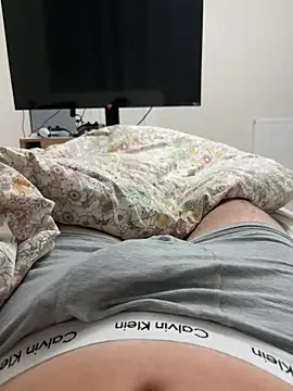 hrnylad 55 online show from April 17, 2026, 8:01 pm