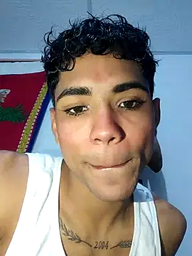 Snapshot of Wild_and_Sweets chatting on January 5, 2026, 11:30 pm Wild and Sweets online show from January 5, 2026, 11:30 pm