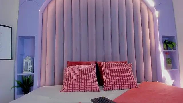 AmberStonne   online show from March 16, 2026, 2:50 am