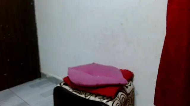 Snapshot of Calientes96 chatting on January 10, 2026, 3:30 am Calientes96 online show from January 10, 2026, 3:30 am