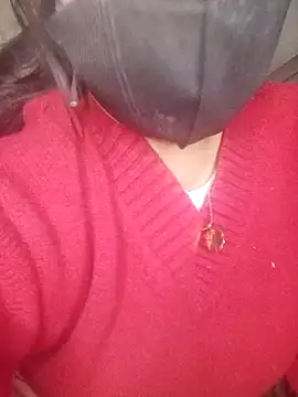 Snapshot of Piu_18 chatting on January 13, 2026, 12:21 pm Piu 18 online show from January 13, 2026, 12:21 pm