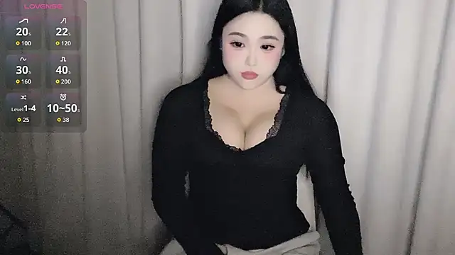 Missqiu-w online show from January 14, 2026, 11:05 am