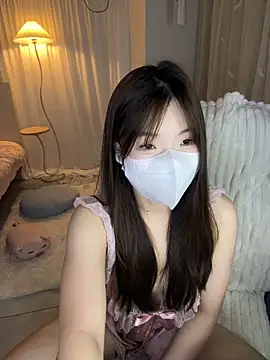  xiaoxinxin  online show from May 14, 2026, 2:02 pm
