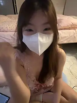  xiaoxinxin  online show from May 21, 2026, 4:03 pm