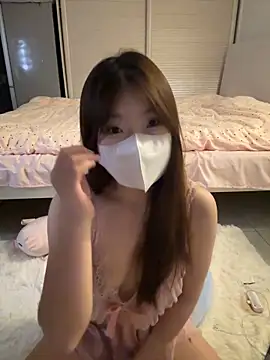  xiaoxinxin  online show from May 22, 2026, 3:06 pm