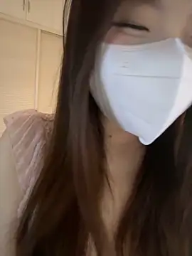  xiaoxinxin  online show from May 25, 2026, 3:29 pm