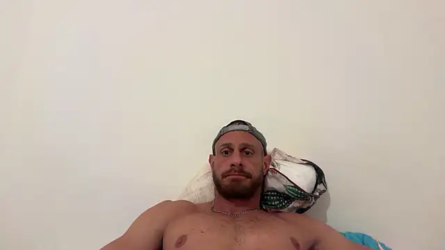 Snapshot of Maxinho89 chatting on July 6, 2026, 8:55 pm Maxinho89 online show from July 6, 2026, 8:55 pm