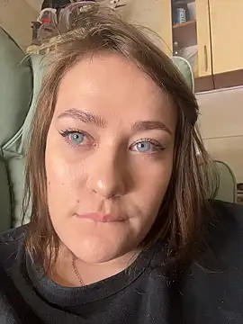 BettySquirtson online show from January 6, 2026, 3:49 pm