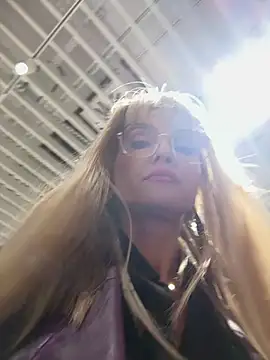 Snapshot of NaughtyNinky chatting on February 12, 2026, 12:22 pm NaughtyNinky online show from February 12, 2026, 12:22 pm