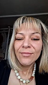 MissKryss online show from March 24, 2026, 3:22 am