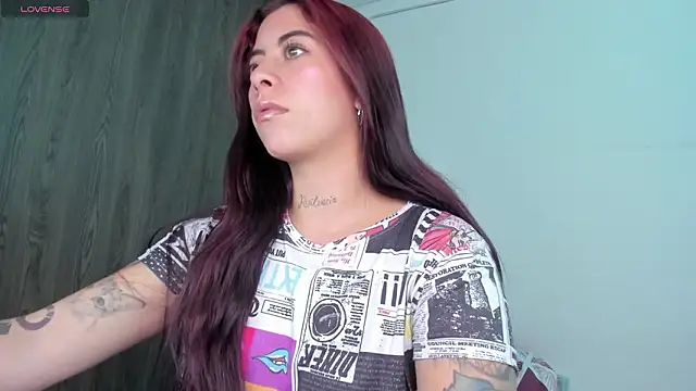 Snapshot of maazikeenx chatting on February 3, 2026, 2:33 pm maazikeenx online show from February 3, 2026, 2:33 pm