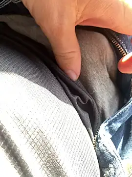 allee2206 online show from March 10, 2026, 8:30 am