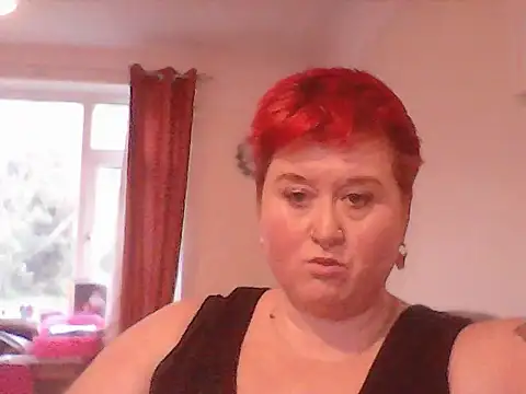 BustyRedxx online show from February 7, 2026, 3:49 pm