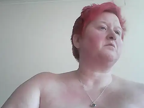 BustyRedxx online show from April 2, 2026, 8:34 am