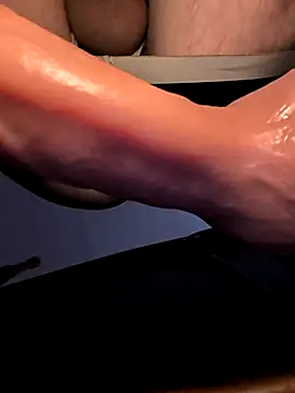 RyanTow06011148 online show from March 9, 2026, 7:56 am