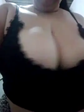 Snapshot of safadinha24h chatting on January 15, 2026, 1:10 am safadinha24h online show from January 15, 2026, 1:10 am