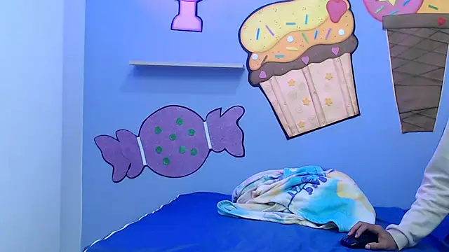 skinnysexzara18 online show from February 8, 2026, 1:20 am