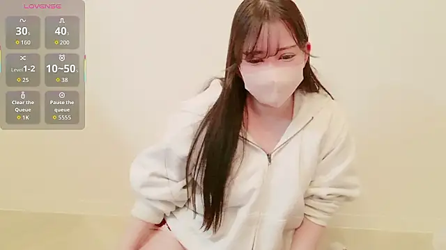 Snapshot of Mayu_000 chatting on February 18, 2026, 12:12 pm Mayu 000 online show from February 18, 2026, 12:12 pm