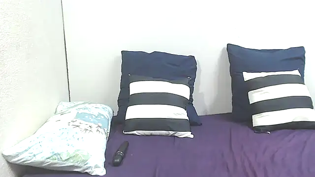 SlimGemZA online show from February 12, 2026, 9:43 pm