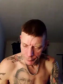 Der Schoene Penis online show from January 5, 2026, 7:50 pm