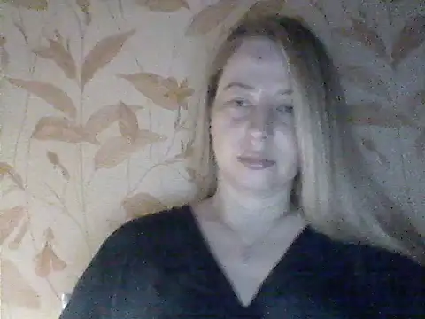 Snapshot of Miralisse chatting on March 1, 2026, 6:21 pm Miralisse online show from March 1, 2026, 6:21 pm