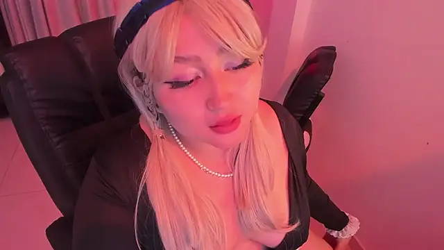 Snapshot of Sweet_lenna chatting on May 16, 2026, 7:56 pm Sweet lenna online show from May 16, 2026, 7:56 pm