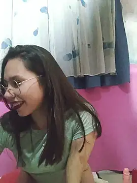 Sexyhanna14 online show from April 18, 2026, 2:59 am