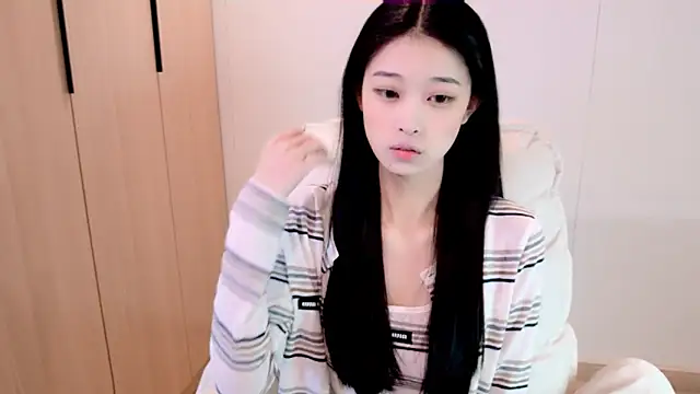 iiiiiiiiiu online show from January 19, 2026, 2:10 pm