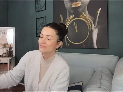 VanillaBlyss online show from April 3, 2026, 8:34 am