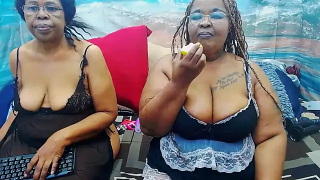 SEXY MATURExx online show from June 21, 2026, 4:42 pm