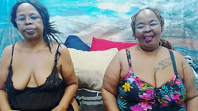 SEXY MATURExx online show from June 24, 2026, 12:53 am
