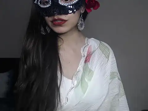 Hottie heer online show from February 7, 2026, 5:27 pm