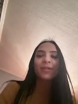 Snapshot of Evelin199 chatting on April 3, 2026, 12:47 pm Evelin199 online show from April 3, 2026, 12:47 pm