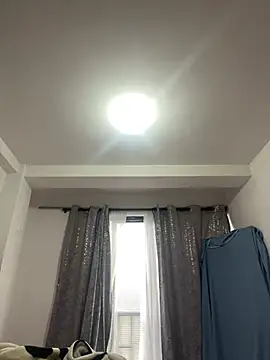 Snapshot of Violett_hott_ chatting on April 30, 2026, 11:38 am Violett hott online show from April 30, 2026, 11:38 am