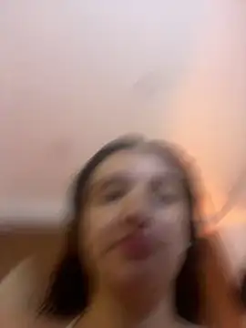 Snapshot of Violett_hott_ chatting on May 22, 2026, 1:06 pm Violett hott online show from May 22, 2026, 1:06 pm